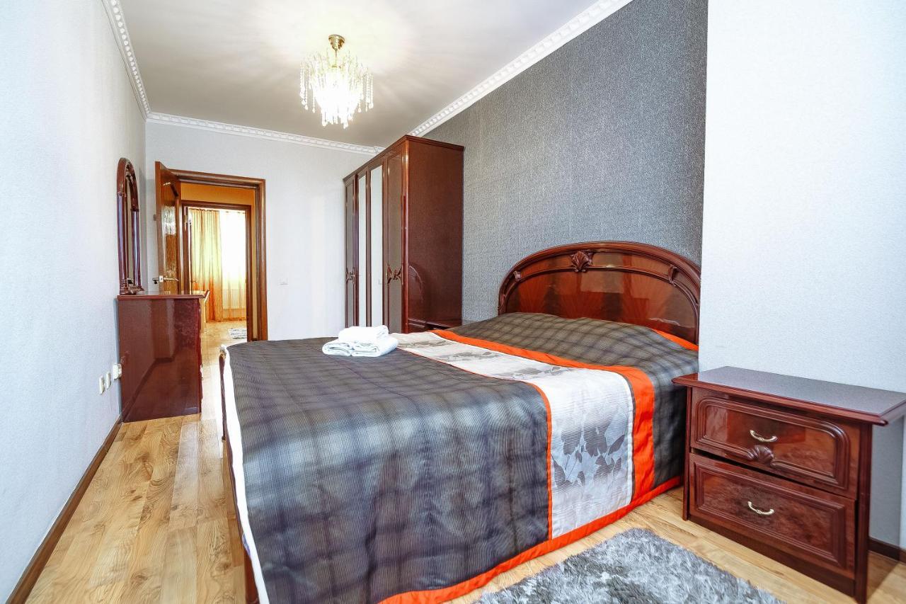 Two Bedroom Apartment On Syganak Street 64-1 Astana Zewnętrze zdjęcie